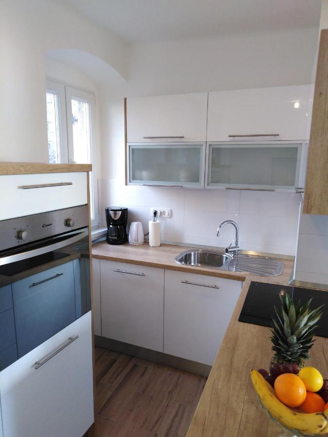 Apartments Nina Riva Kaštela Екстериор снимка