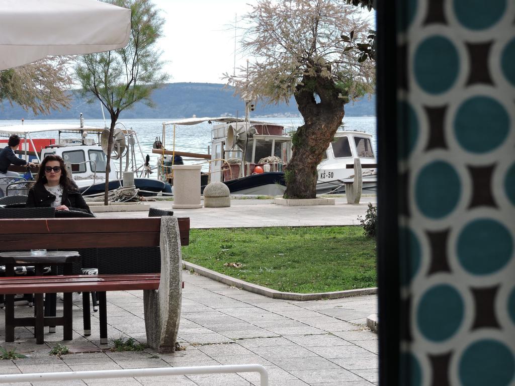 Apartments Nina Riva Kaštela Екстериор снимка