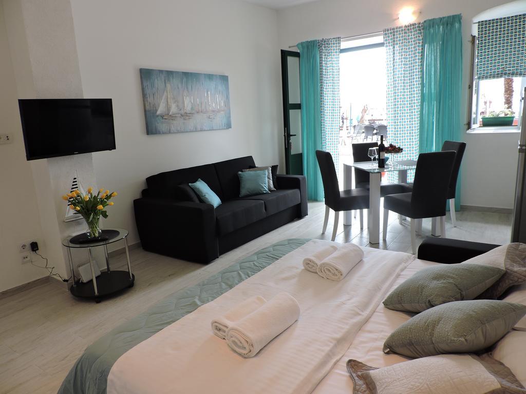 Apartments Nina Riva Kaštela Екстериор снимка